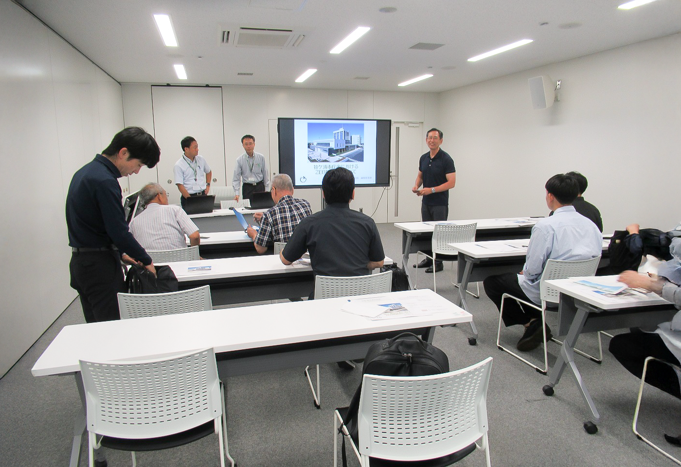 袖ケ浦市庁舎見学会